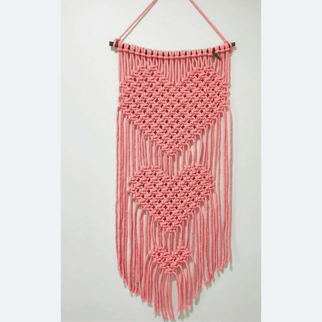 Heart Pattern Macramé Wall Hanging (Pink)