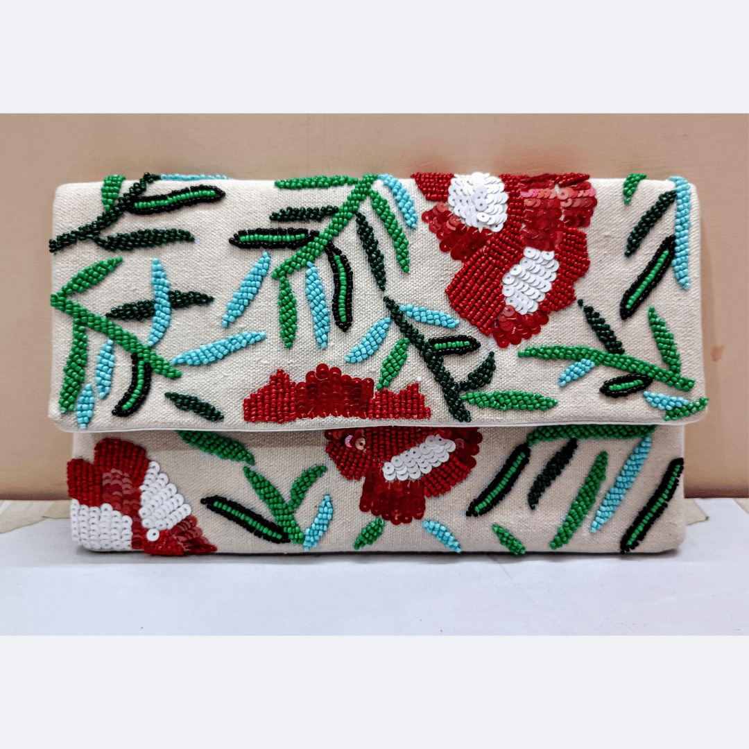 Red Floral Beaded Fold Clutch – Traditional Bloom Motif