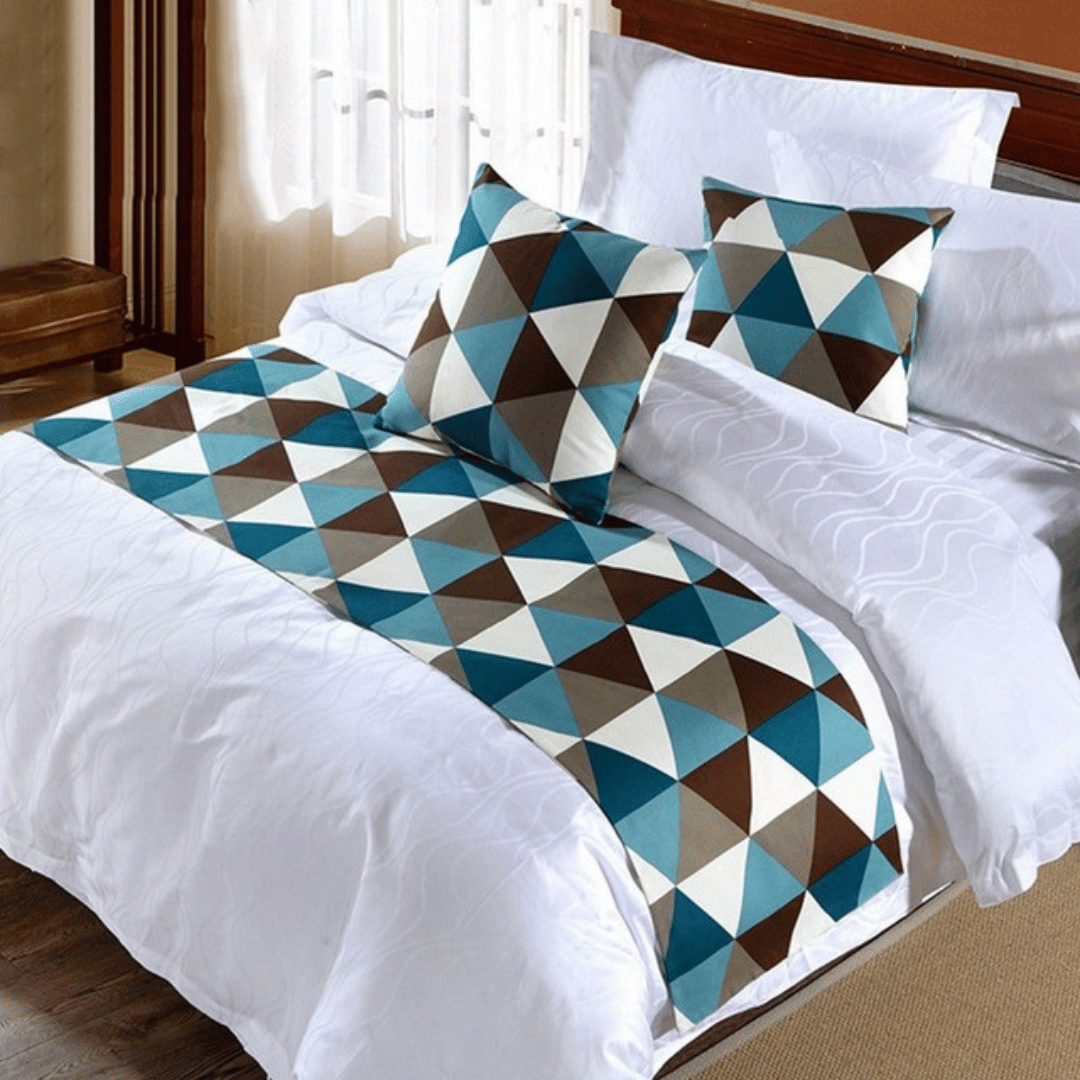Designer Bed Runner – Modern Geometric Pattern for Stylish Bedrooms