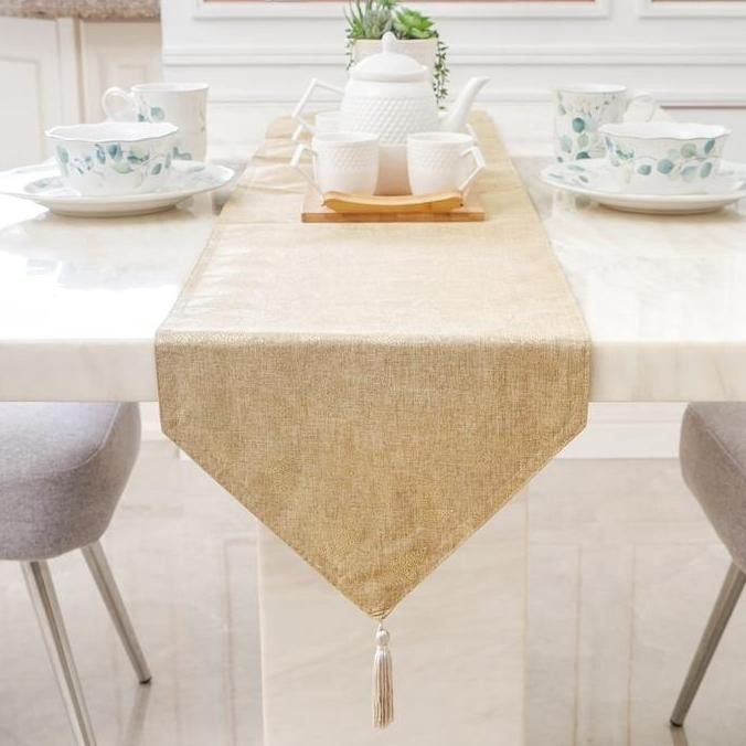 Plain Table Runner - 106